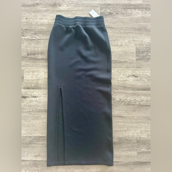 Abercrombie & Fitch Dresses & Skirts - NWT Abercrombie & Fitch YPB Neoknit Full Length Skirt XS
